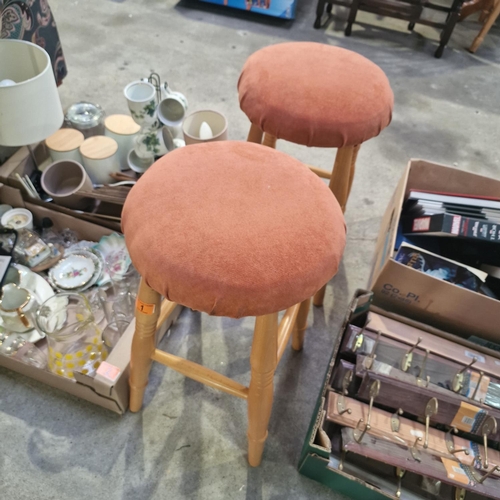 1 - Pair of Stools