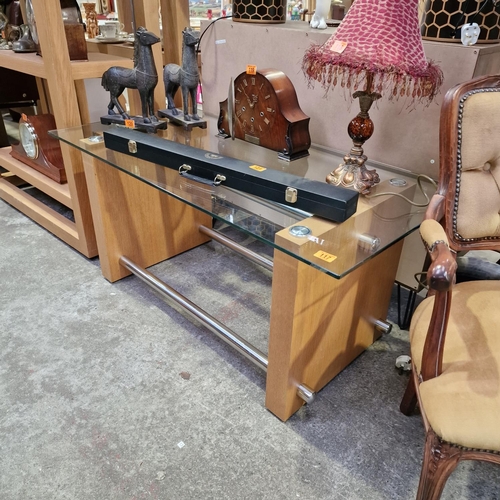 117 - Lovely Oak Coffee Table With Glass Top