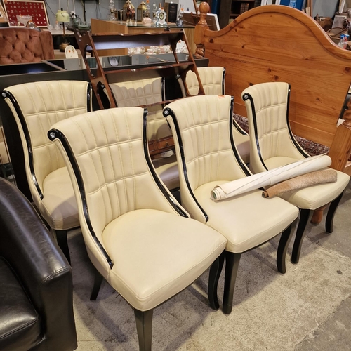 959 - 6 Cream Leather Chairs