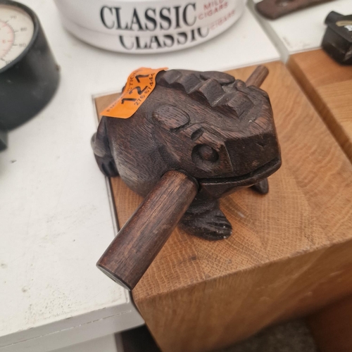 121 - Unusual Wooden Frog Sound Maker