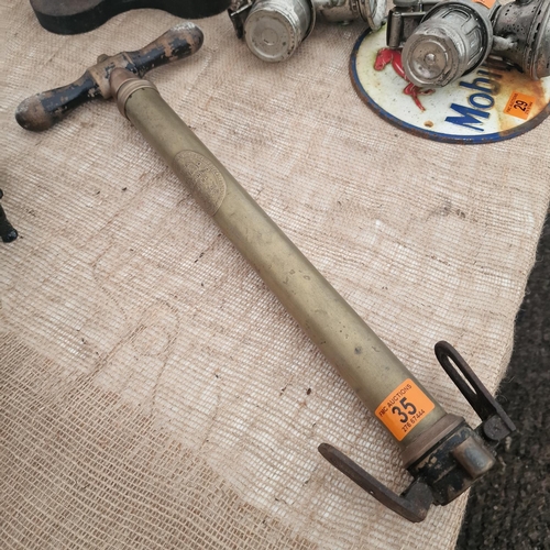 35 - Old Dunlop Foot Pump