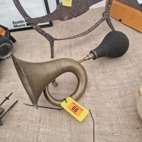 68 - Brass Vintage Horn