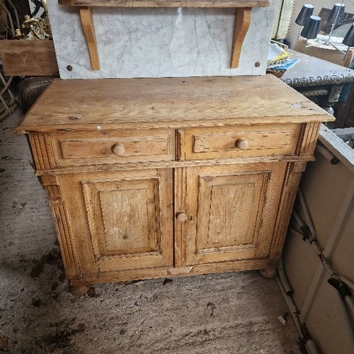 1915 - An Old Pine 2 Door/2 Drawer Chest