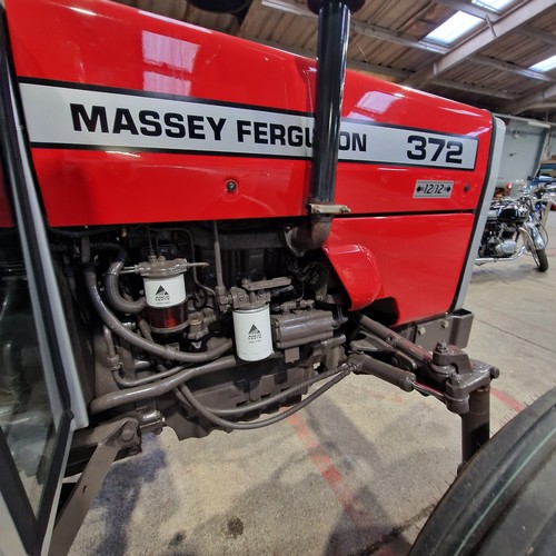 804 - 1996 MF 372 12 Speed Shuttle Gearbox, 2,400 Hours, with Tax Book, Perfect Running Tractor ** VAT PAY... 