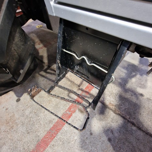 804 - 1996 MF 372 12 Speed Shuttle Gearbox, 2,400 Hours, with Tax Book, Perfect Running Tractor ** VAT PAY... 