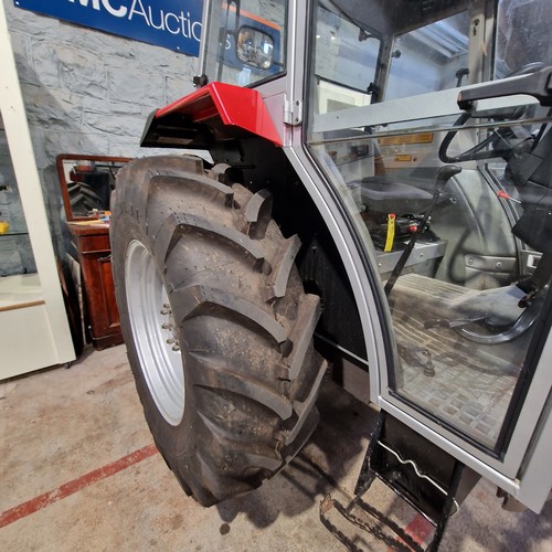 804 - 1996 MF 372 12 Speed Shuttle Gearbox, 2,400 Hours, with Tax Book, Perfect Running Tractor ** VAT PAY... 