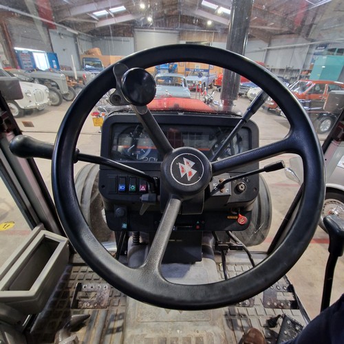 804 - 1996 MF 372 12 Speed Shuttle Gearbox, 2,400 Hours, with Tax Book, Perfect Running Tractor ** VAT PAY... 
