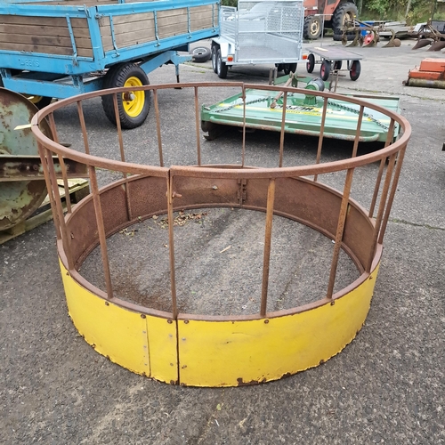 736 - Round Sheep Feeder