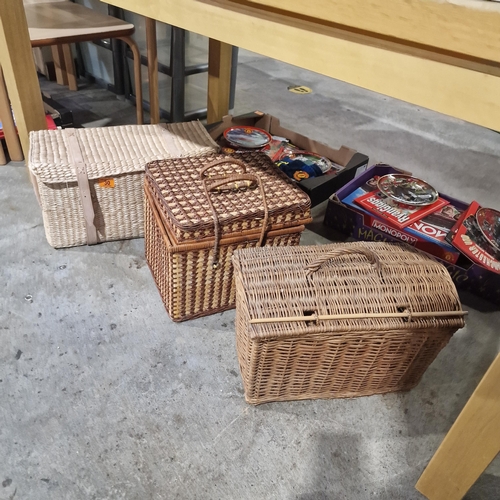 30 - 3 Picnic Baskets