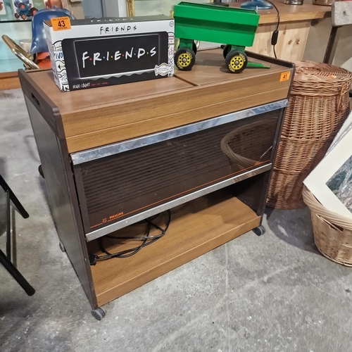 41 - Philips Hostess Trolley PWO