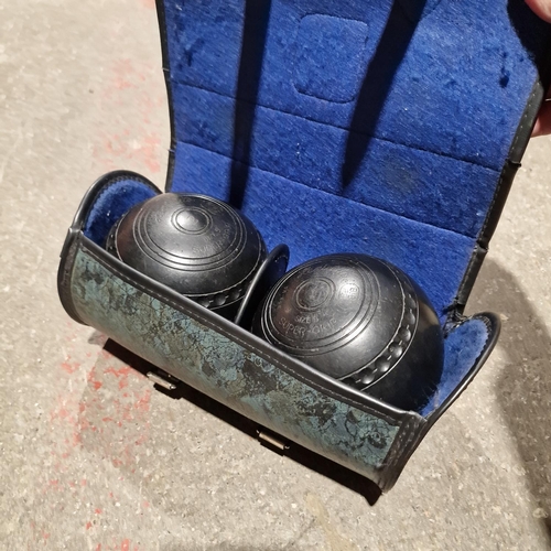 139 - Set Of Boules