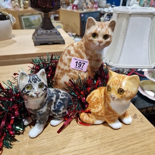 197 - 3 Lovely Cat Figurines