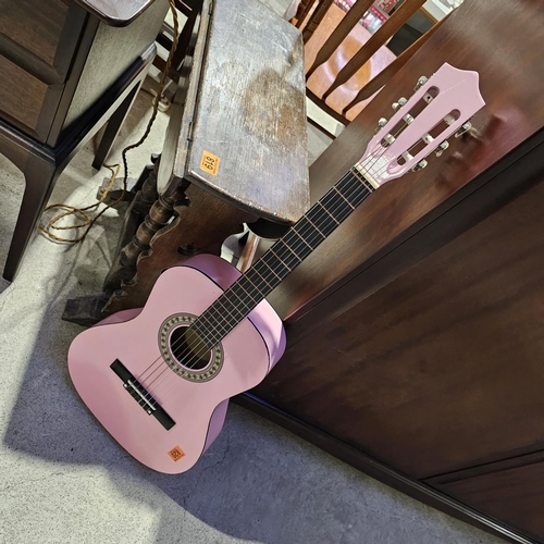 820 - Herald Pink Guitar