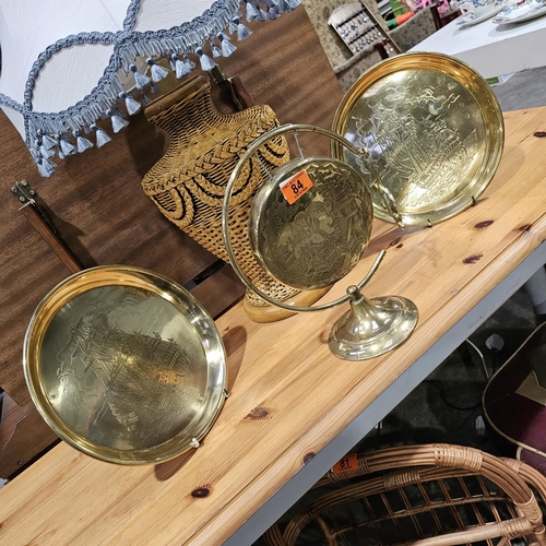 84 - Decorative Brass Gong & 2 Trays