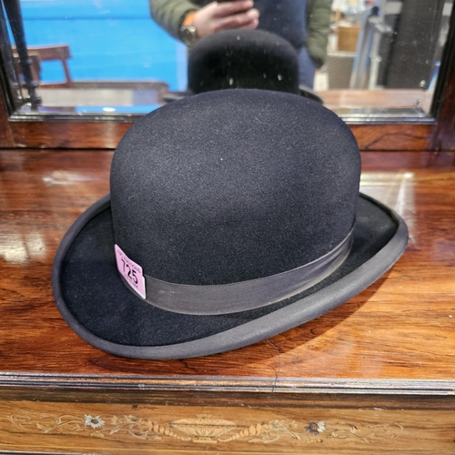 725 - Bowler Hat