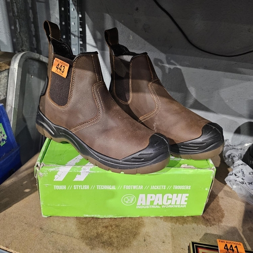 443 - Pair Of Apache Work Boots Size 8