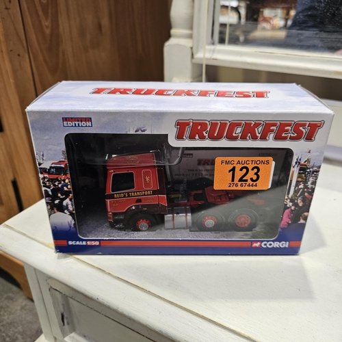 123 - Corgi Reids Of Minishant Transport Lorry Scale 1:50