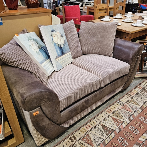141 - Lovely 2 Seater Settee