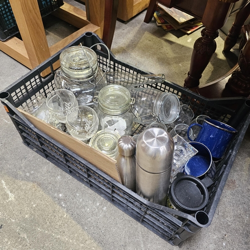 95 - Box Lot Inc Glassware, Drinks Jar