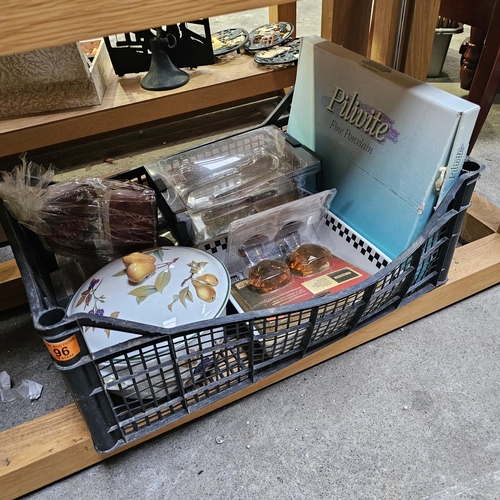 96 - Box Lot Inc Casserole Dish, New Tie Books Holders