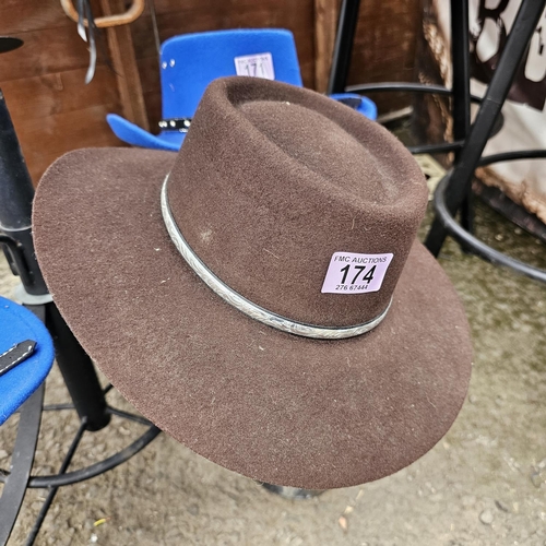 Lot 174       