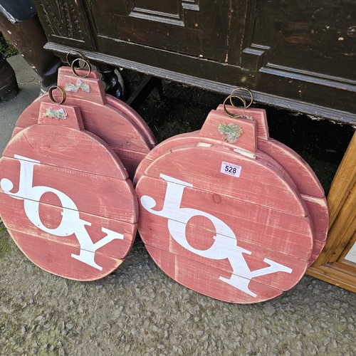 528 - A Lot Of 5 'Joy' Plaques