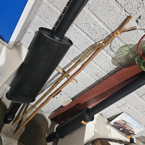 100 - 2 Thumb Sticks