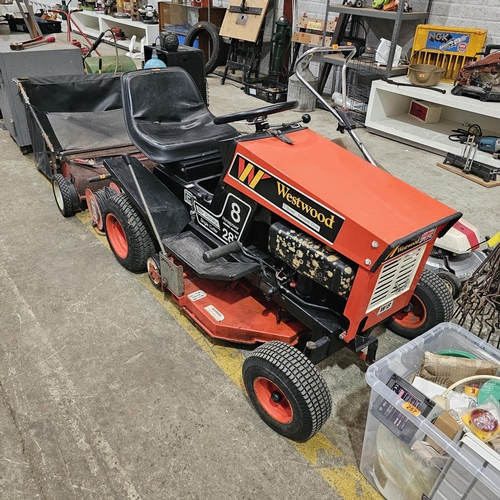 258 - Westwood Ride On Lawnmower - Working