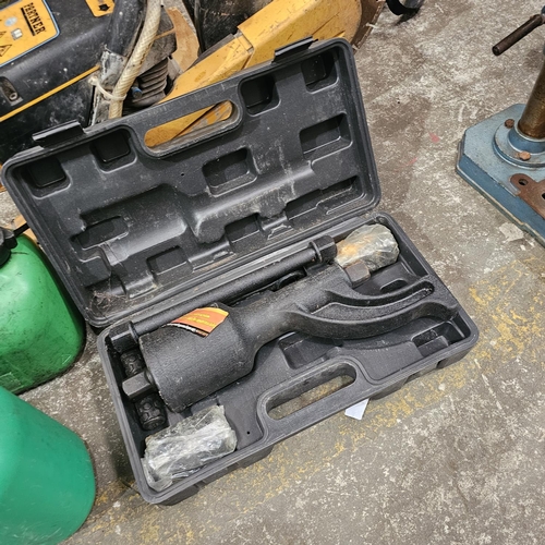 265 - Tyre Dismounting Machine