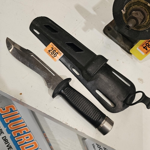 286 - Whitby Drivers Knife From 1970's