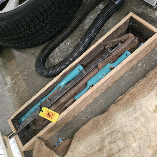 481 - Box Of Vintage Tools Inc Spoke Shaves