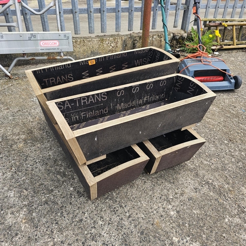 523 - 4 Wooden Planters