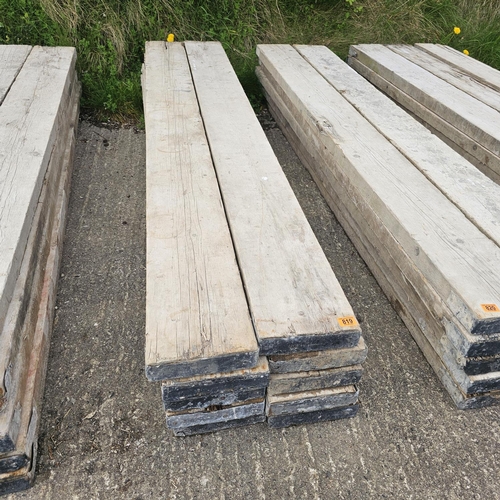819 - 10x Builders planks