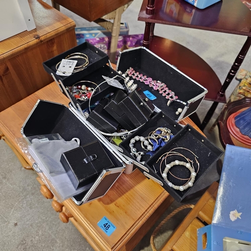 49 - Jewellery Case & Contents