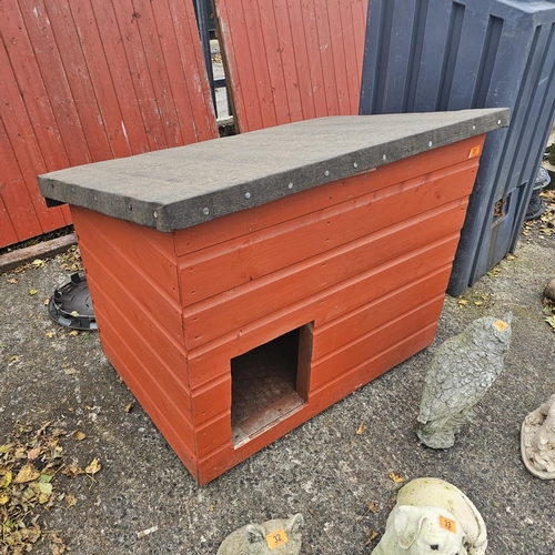 37 - Wooden Dog Kennel With Removal Roof