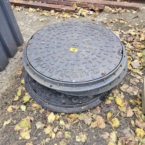 39 - 3x Drain Covers