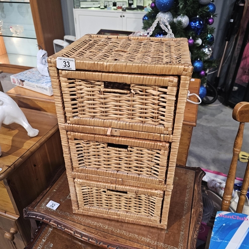 33 - Small Wicker Unit With 3 Drawers