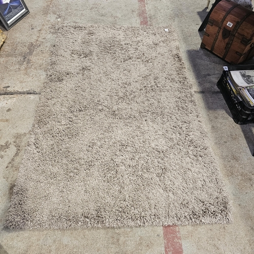 473 - Lovely Floor Rug 65 x 40