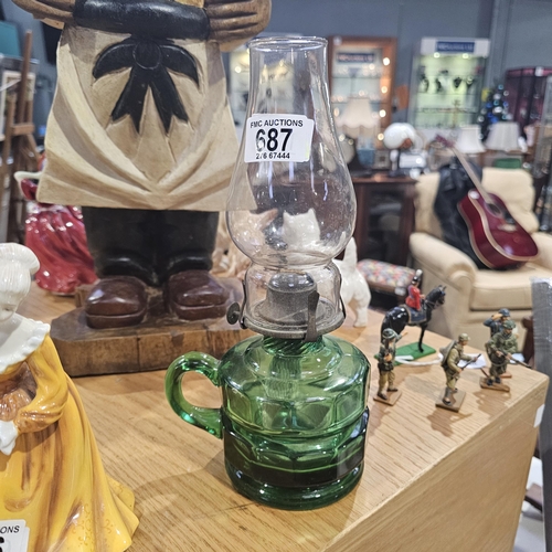 687 - Green Finger Oil Lamp