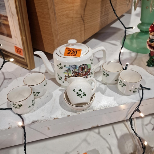 239 - 7 Pieces Of Carrigaline (Cork) Pottery