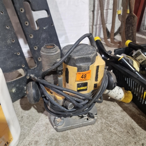 48 - Dewalt Router