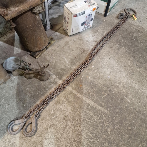 97 - Twin Lifting Chain