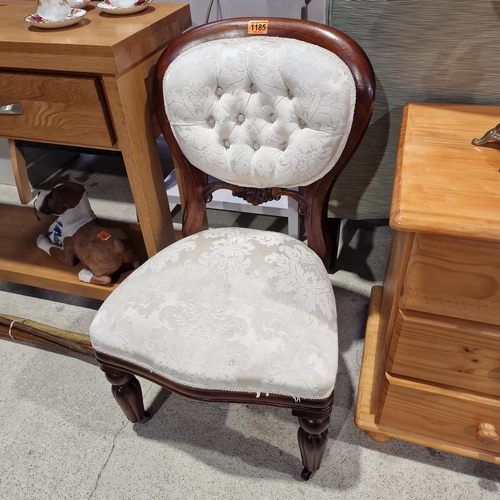 1185 - Beautiful Button Back Bedroom Chair