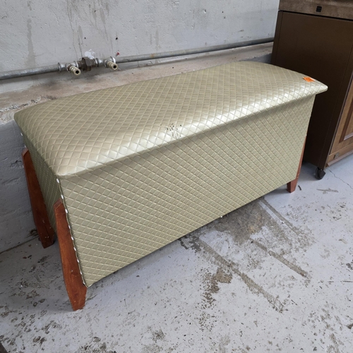 132 - A Vintage Blanket Box