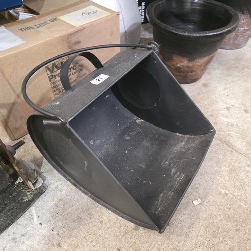 Lot 21        