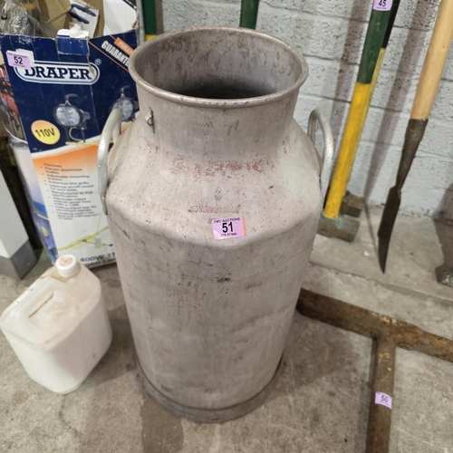 Lot 51        