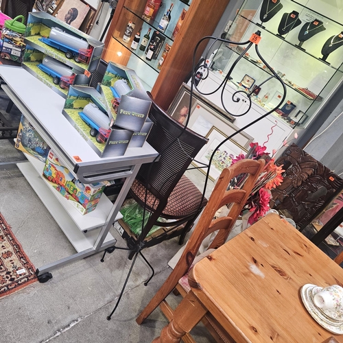 25 - Vintage Female Wire Silhouette