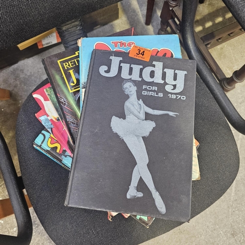 34 - Lot Of Old Annuals
