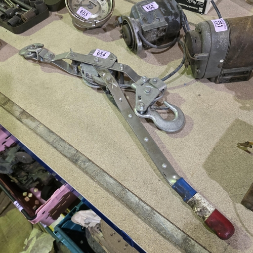 654 - Ratchet Block