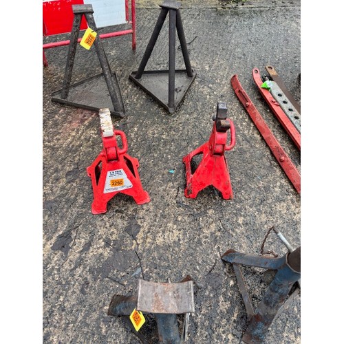 A Pair Of 3 Ton Axle Stands